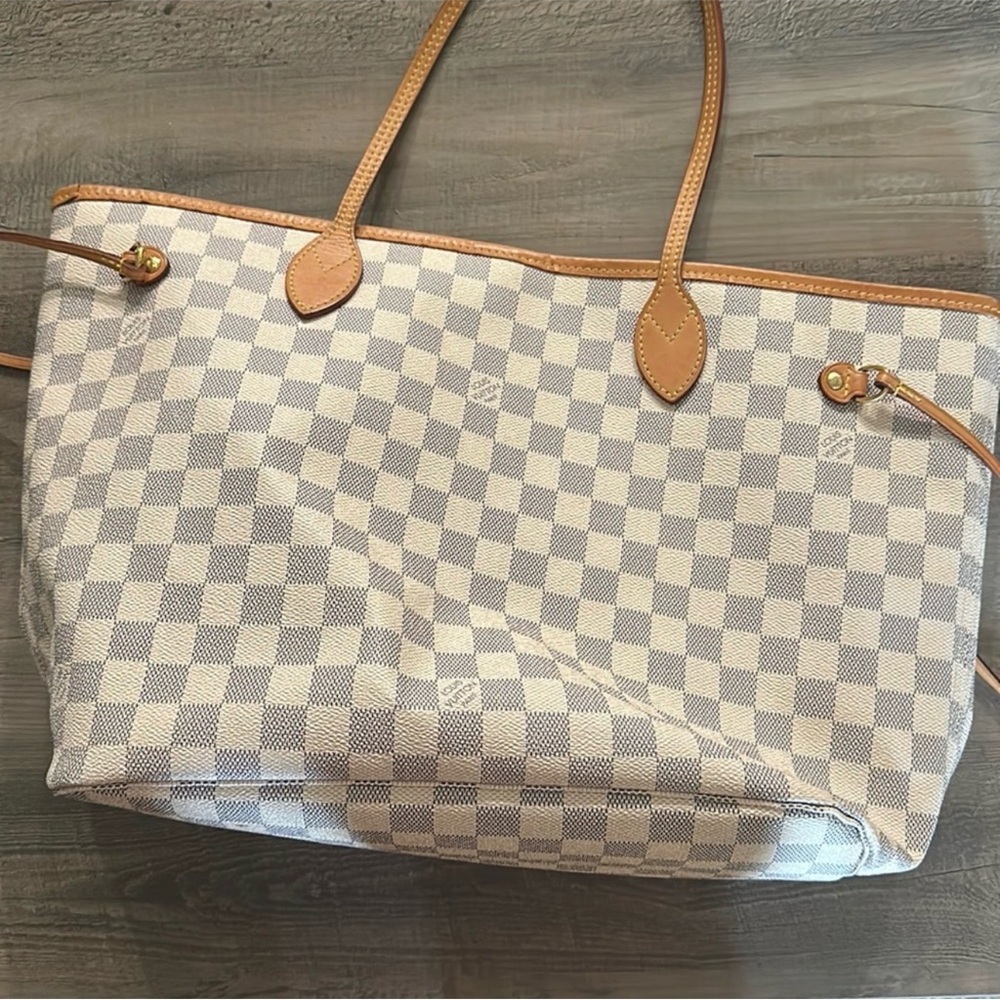 Louis Vuitton White and Tan Shoulder Bag